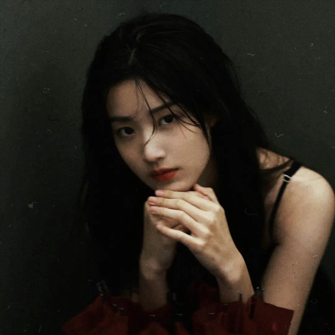 女摄青鬼游埠